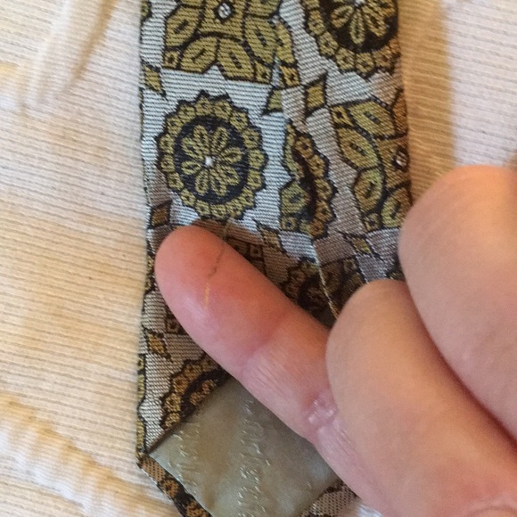 VINTAGE CHRISTIAN DIOR NECKTIE - Picture 7 of 8